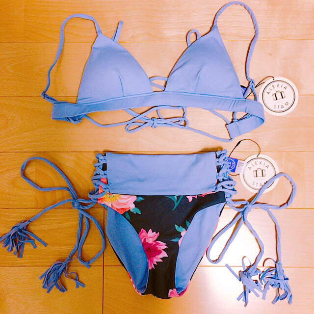 ☆新品☆ALEXIASTAM アリシアスタン ビキニ上下セット ☆新品☆ALEXIASTAM アリシアスタン ビキニ上下セット