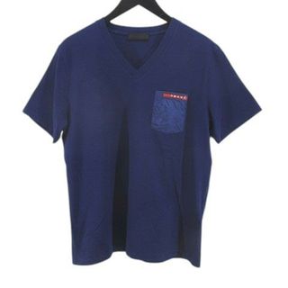 PRADA - プラダ UJN790 三角ロゴプレートポケットTシャツ メンズ PRADA - プラダ UJN790 三角ロゴプレートポケットTシャツ メンズ