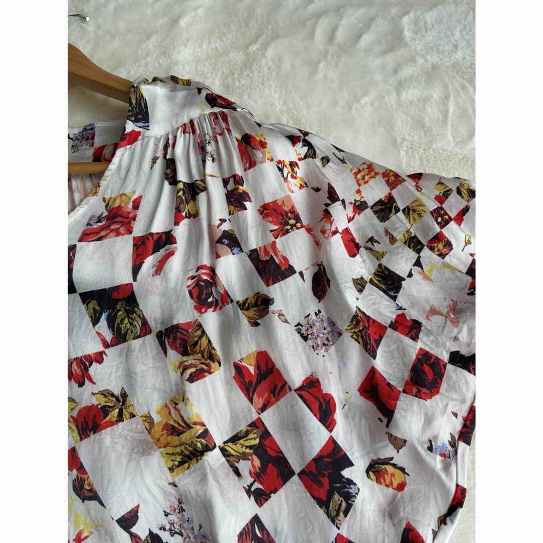 Paul Smith - Paul Smith ポールスミス 花柄 トップス 40サイズ Paul Smith - Paul Smith ポールスミス 花柄 トップス 40サイズ