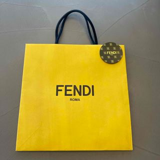 FENDI - FENDI 紙袋 の通販 by みさき's shop|フェンディならラクマ FENDI - FENDI 紙袋 の通販 by みさき's shop|フェンディならラクマ