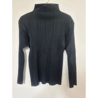 PLEATS PLEASE ISSEY MIYAKE(カットソー(長袖/七分))のフリマ PLEATS PLEASE ISSEY MIYAKE(カットソー(長袖/七分))のフリマ
