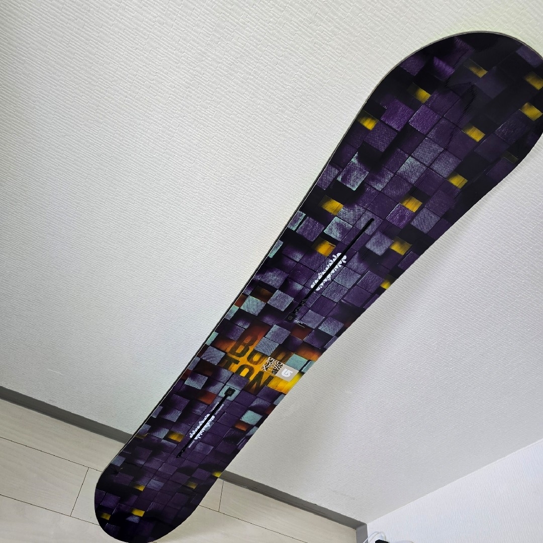 BURTON - 【美品】BURTON スノーボード Process 152㎝ FLYING V BURTON - 【美品】BURTON スノーボード Process 152㎝ FLYING V
