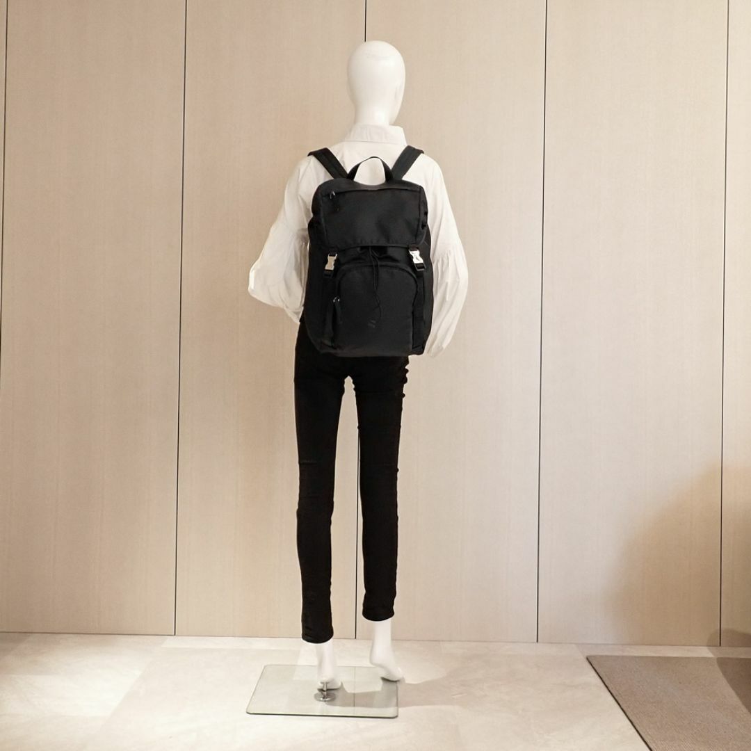 PRADA - 美品 プラダ バックパック リュックサック V135 PRADA - 美品 プラダ バックパック リュックサック V135