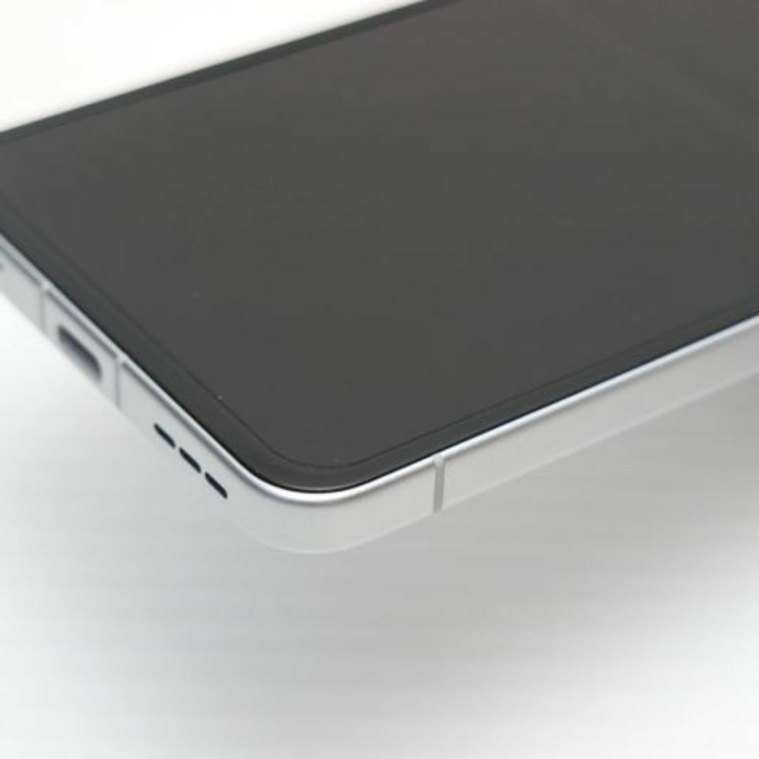 ZTE - 新品同様 SIMフリー Libero Flip ホワイト スマホ ZTE ZTE - 新品同様 SIMフリー Libero Flip ホワイト スマホ ZTE