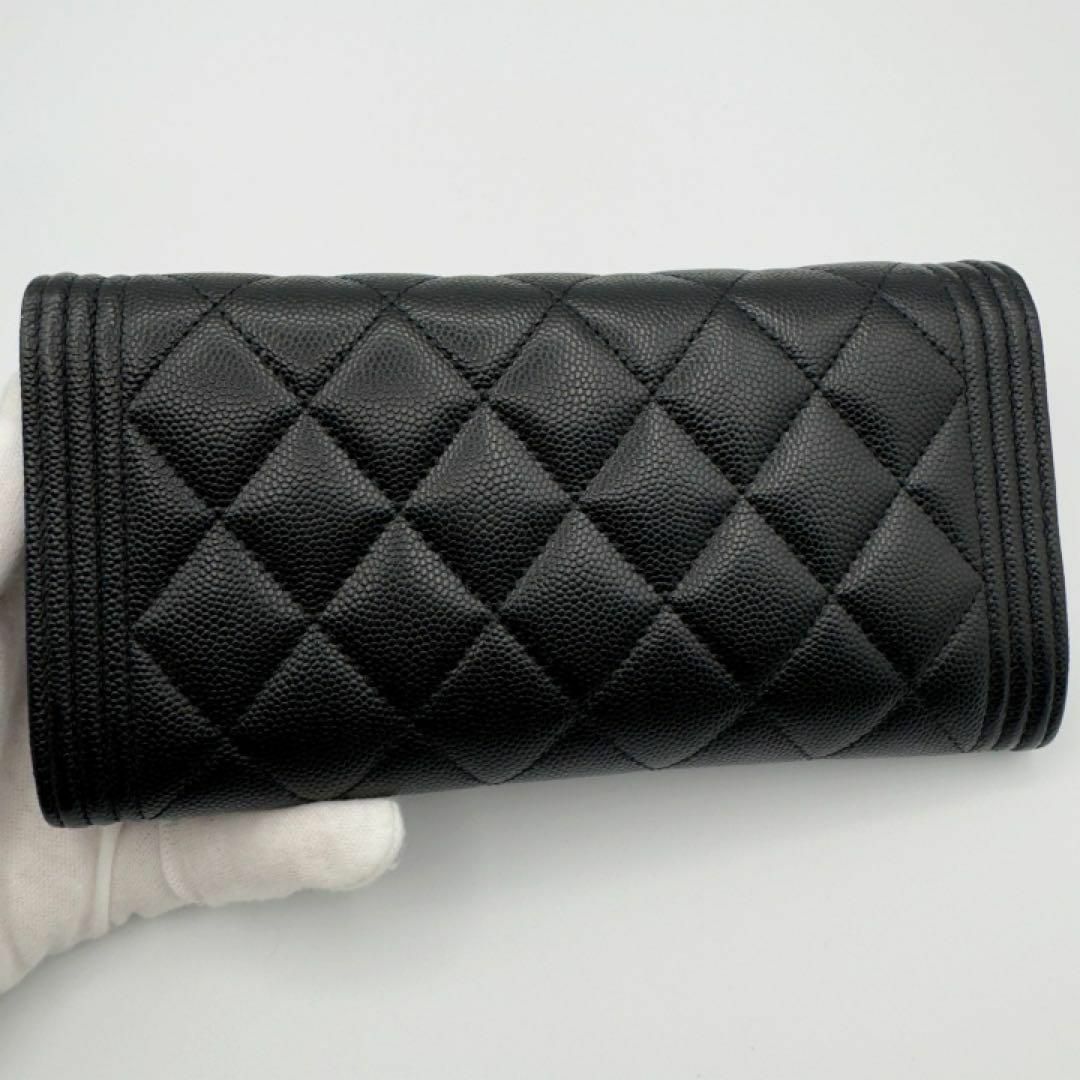 CHANEL - シャネル財布 マトラッセ キャビアスキン ボーイ CHANEL - シャネル財布 マトラッセ キャビアスキン ボーイ