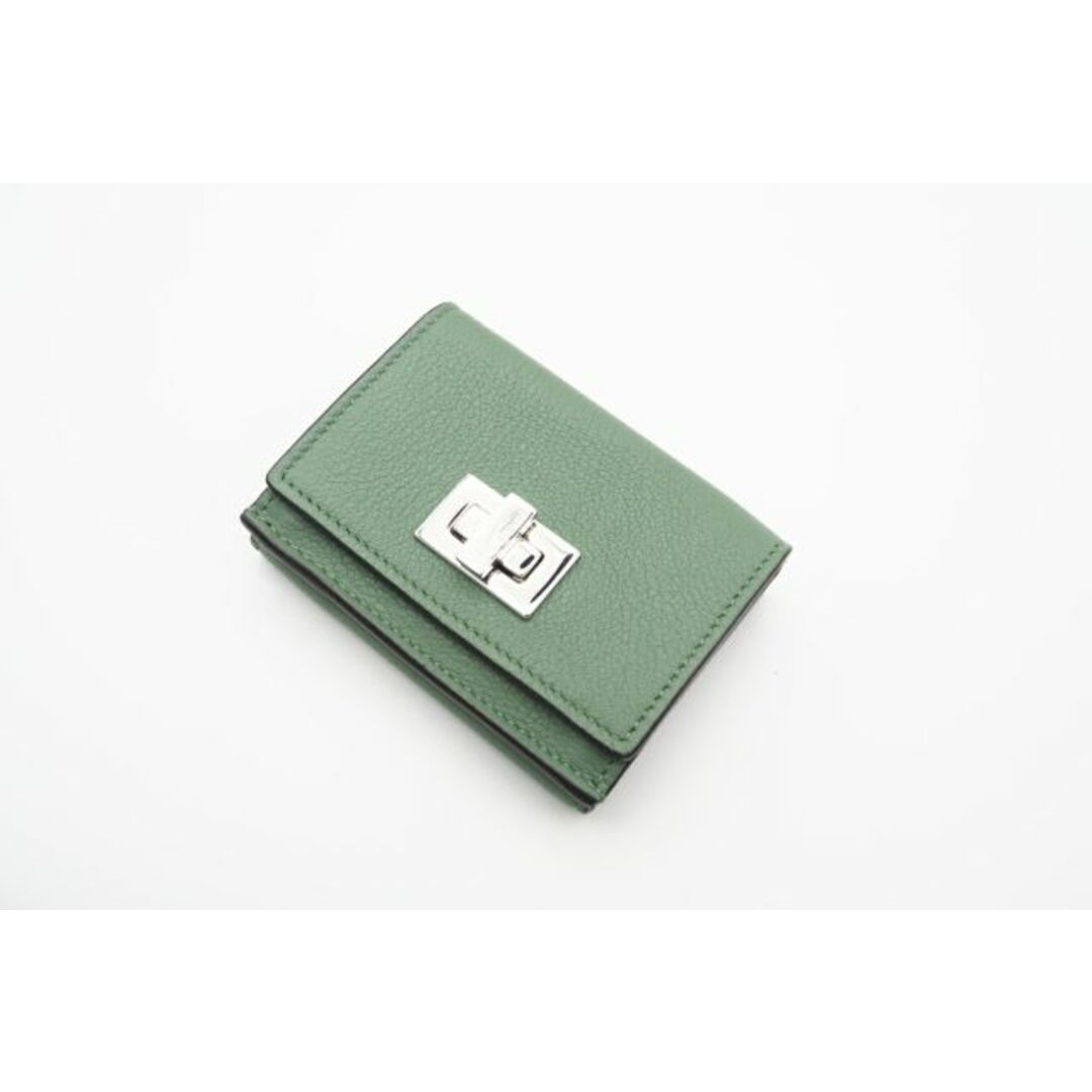FENDI - FENDI フェンディ 三つ折り財布の通販 by リユース FENDI - FENDI フェンディ 三つ折り財布の通販 by リユース