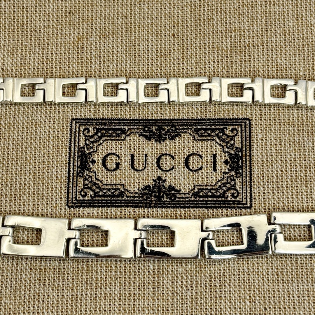 GUCCI - 【新品磨き】old GUCCI Gシェイプ ブレスレット GUCCI - 【新品磨き】old GUCCI Gシェイプ ブレスレット