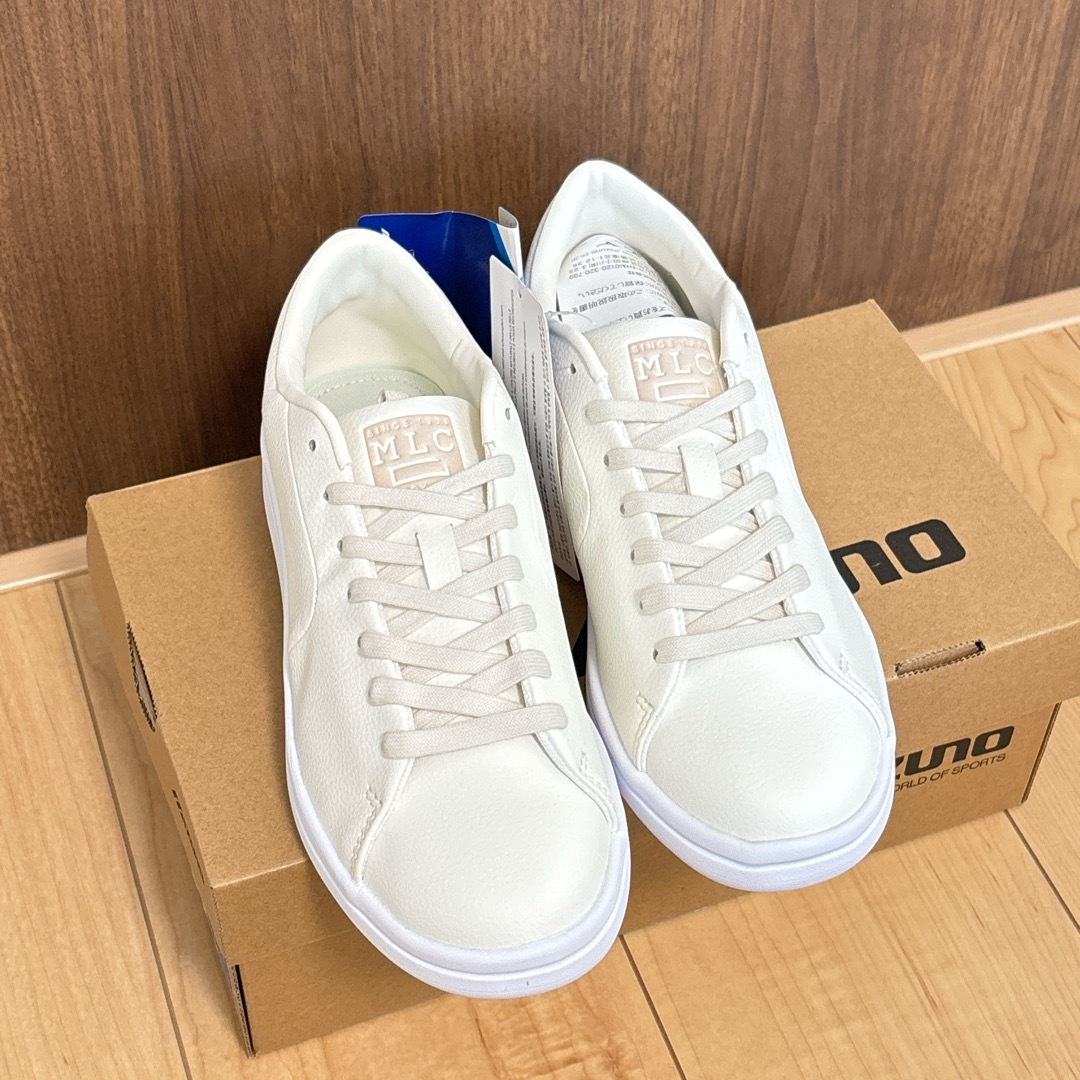 MIZUNO - タグ付き⭐️スニーカー 23.0 靴 ミズノ レディース 白 MIZUNO - タグ付き⭐️スニーカー 23.0 靴 ミズノ レディース 白