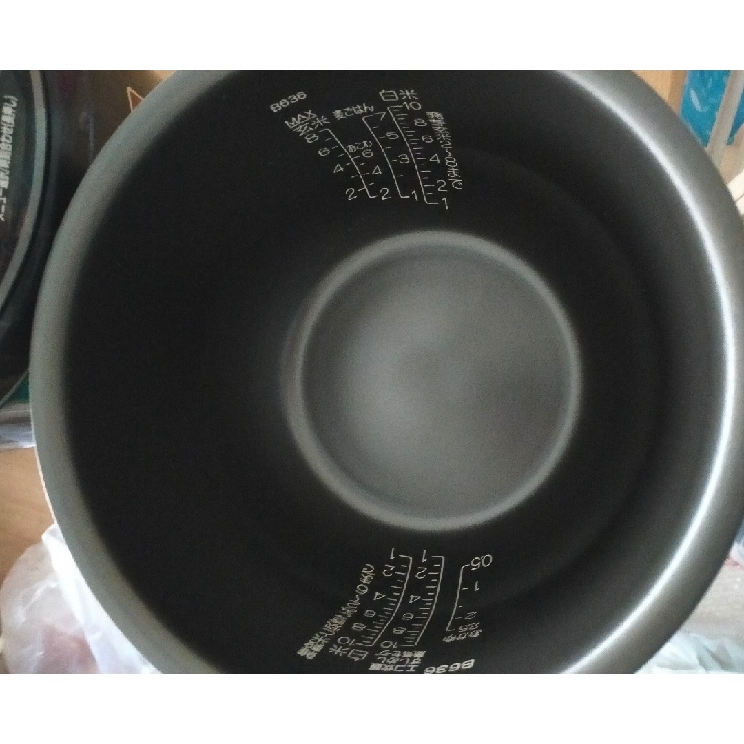 象印 - ZOJIRUSHI 圧力IH炊飯ジャー 極め炊き 1升炊き NP-ZX18 象印 - ZOJIRUSHI 圧力IH炊飯ジャー 極め炊き 1升炊き NP-ZX18