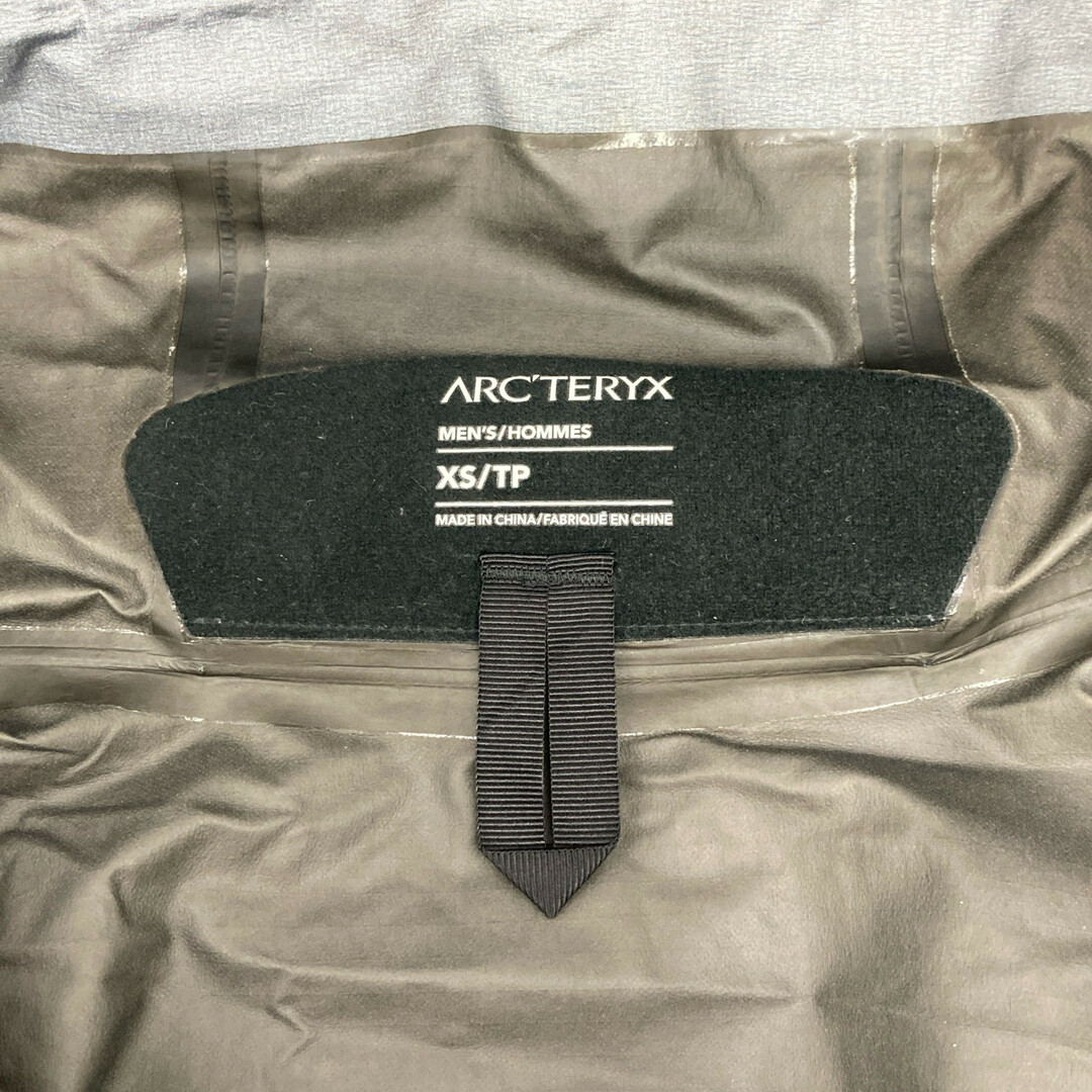ARC'TERYX - アークテリクス ブラック 19年製 21776 GORE-TEX ZETA ARC'TERYX - アークテリクス ブラック 19年製 21776 GORE-TEX ZETA