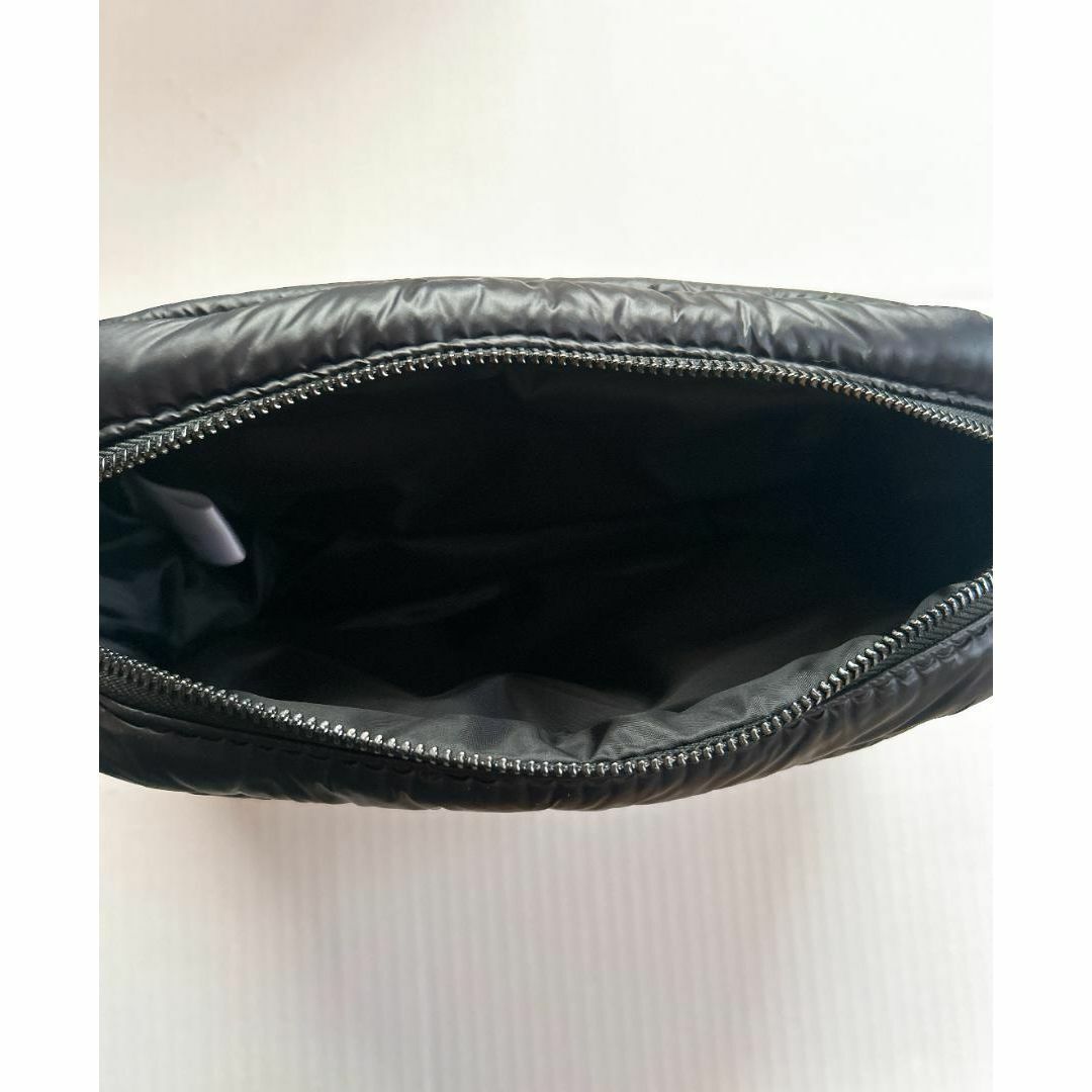 MONCLER - モンクレール MONCLER ポーチ ノベルティの通販 by MONCLER - モンクレール MONCLER ポーチ ノベルティの通販 by