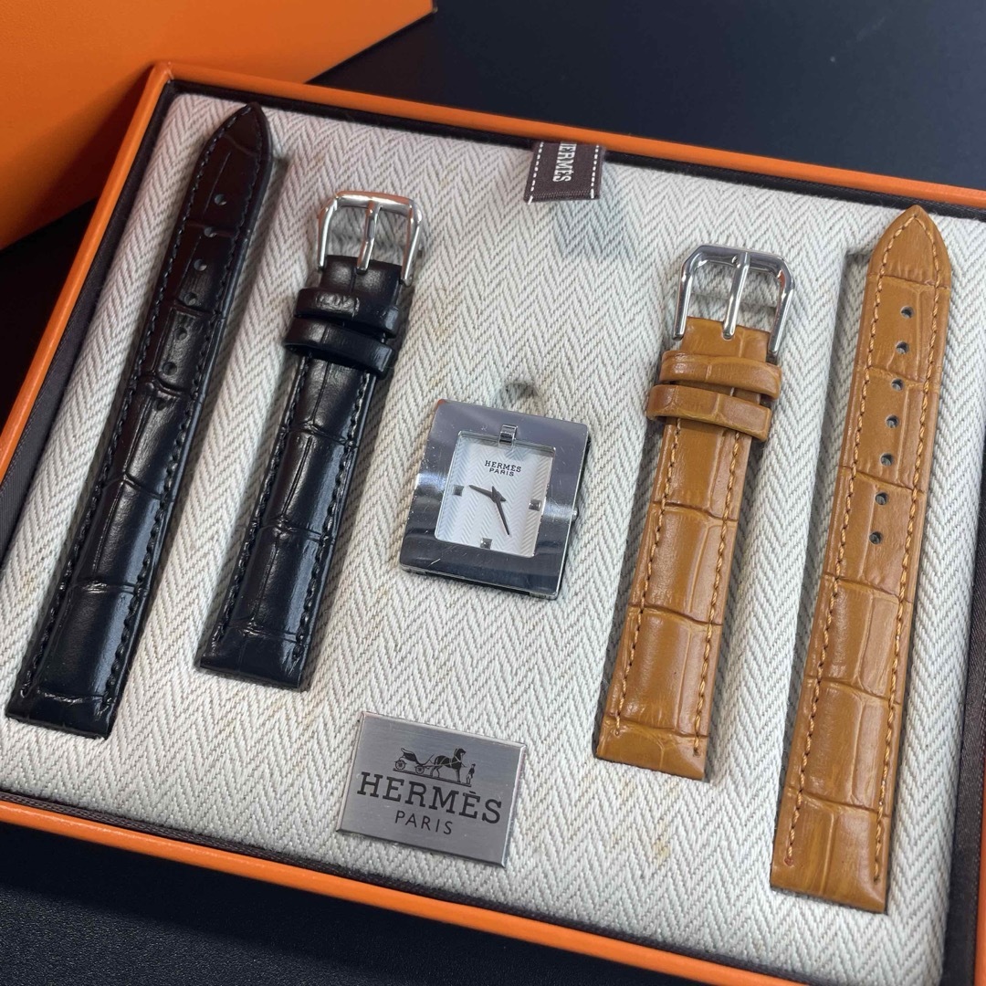 HERMES - 【正規品 可動】エルメス 腕時計 Hウォッチ スクエア HERMES - 【正規品 可動】エルメス 腕時計 Hウォッチ スクエア