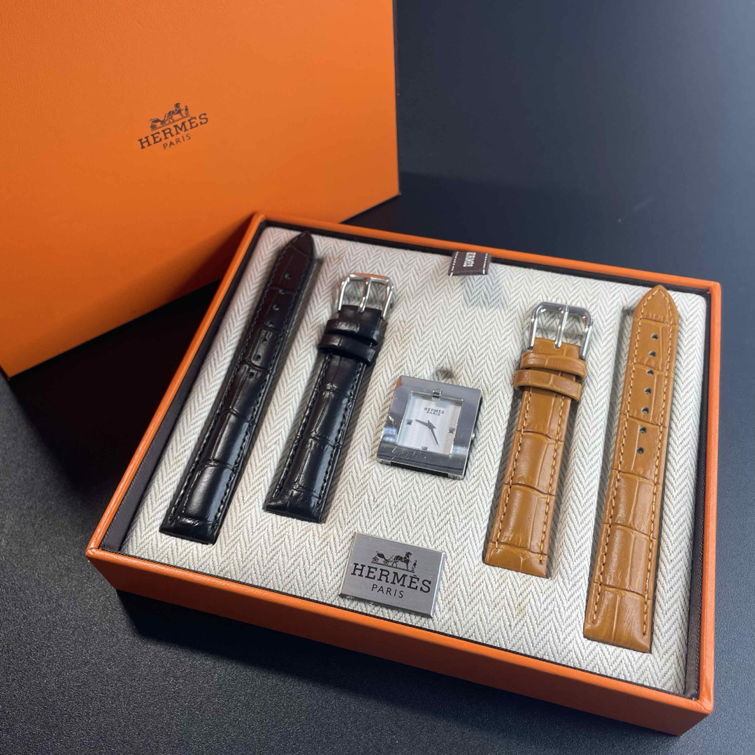 HERMES - 【正規品 可動】エルメス 腕時計 Hウォッチ スクエア HERMES - 【正規品 可動】エルメス 腕時計 Hウォッチ スクエア