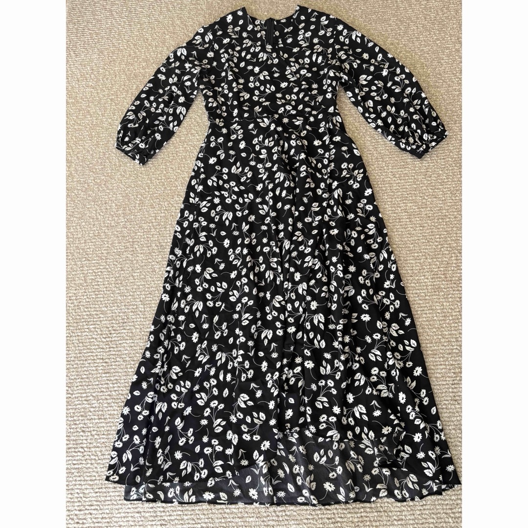 Mila Owen(ミラオーウェン)の花柄カシュクールロングテールワンピース　Mila Owen レディースのワンピース(ロングワンピース/マキシワンピース)の商品写真