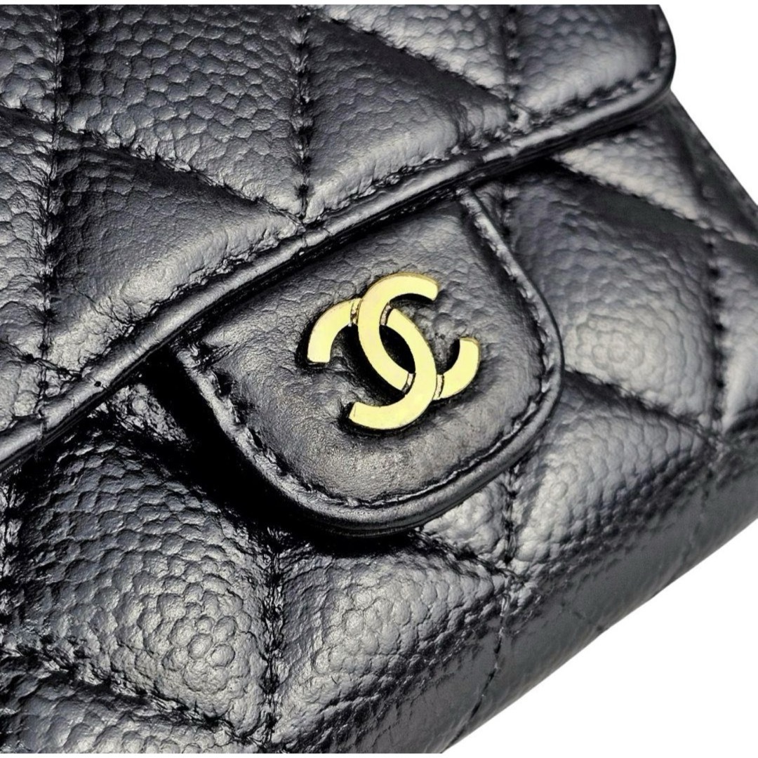 CHANEL - CHANEL✴︎ ブラックレザー 三つ折り財布✴︎ キャビア CHANEL - CHANEL✴︎ ブラックレザー 三つ折り財布✴︎ キャビア