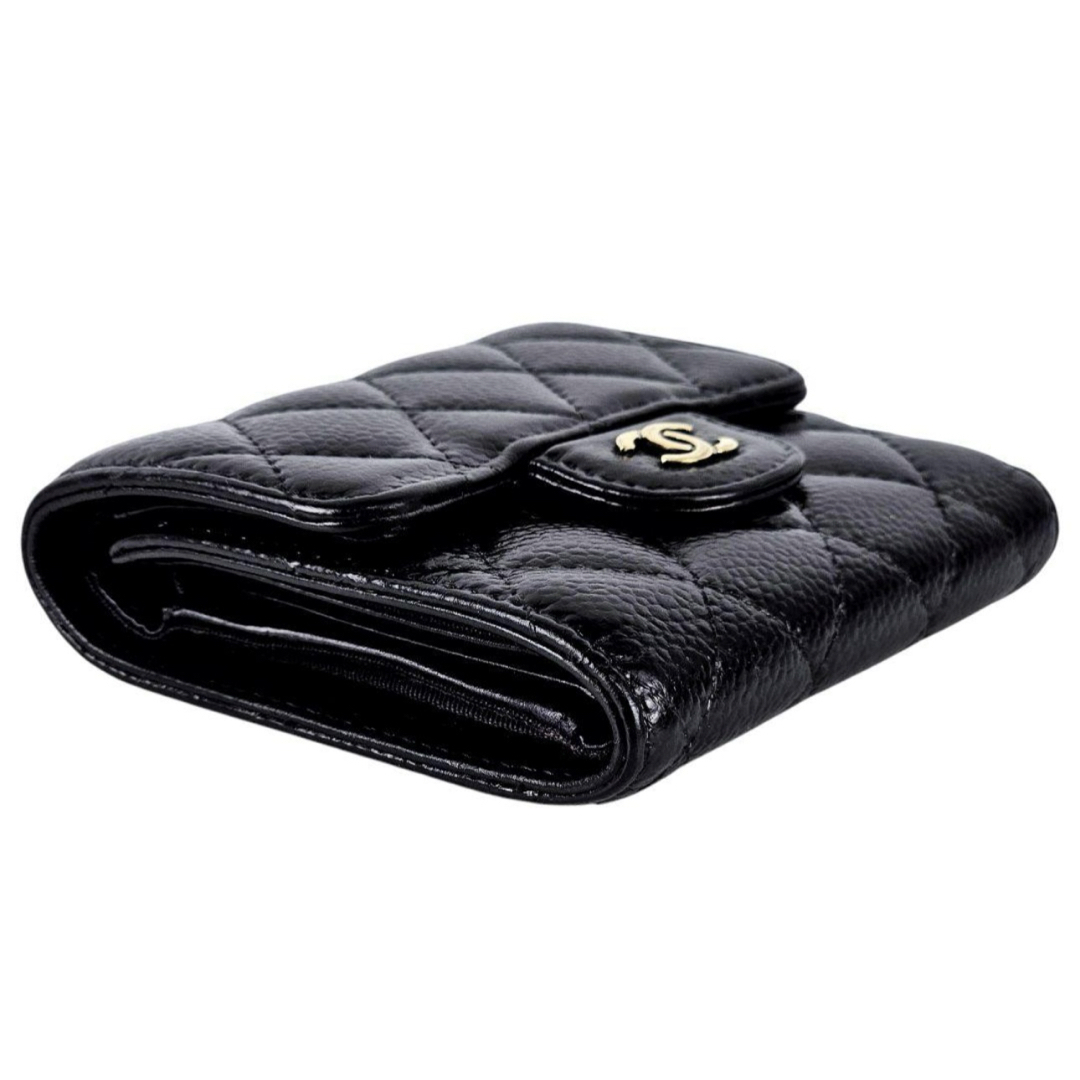 CHANEL - CHANEL✴︎ ブラックレザー 三つ折り財布 CHANEL - CHANEL✴︎ ブラックレザー 三つ折り財布