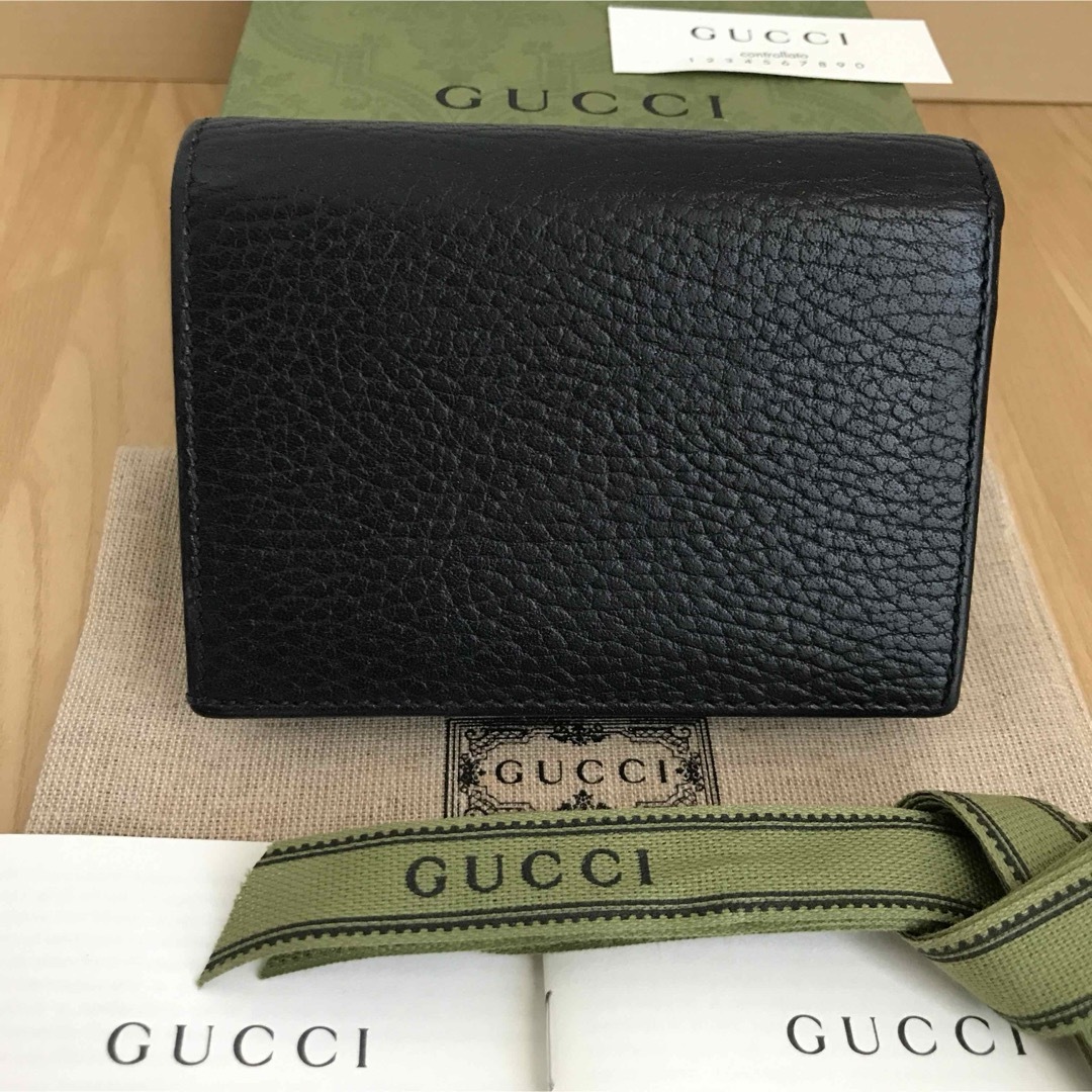 GUCCI - 美品 GUCCI グッチ GGマーモント 二つ折り財布 ミニ財布 GUCCI - 美品 GUCCI グッチ GGマーモント 二つ折り財布 ミニ財布