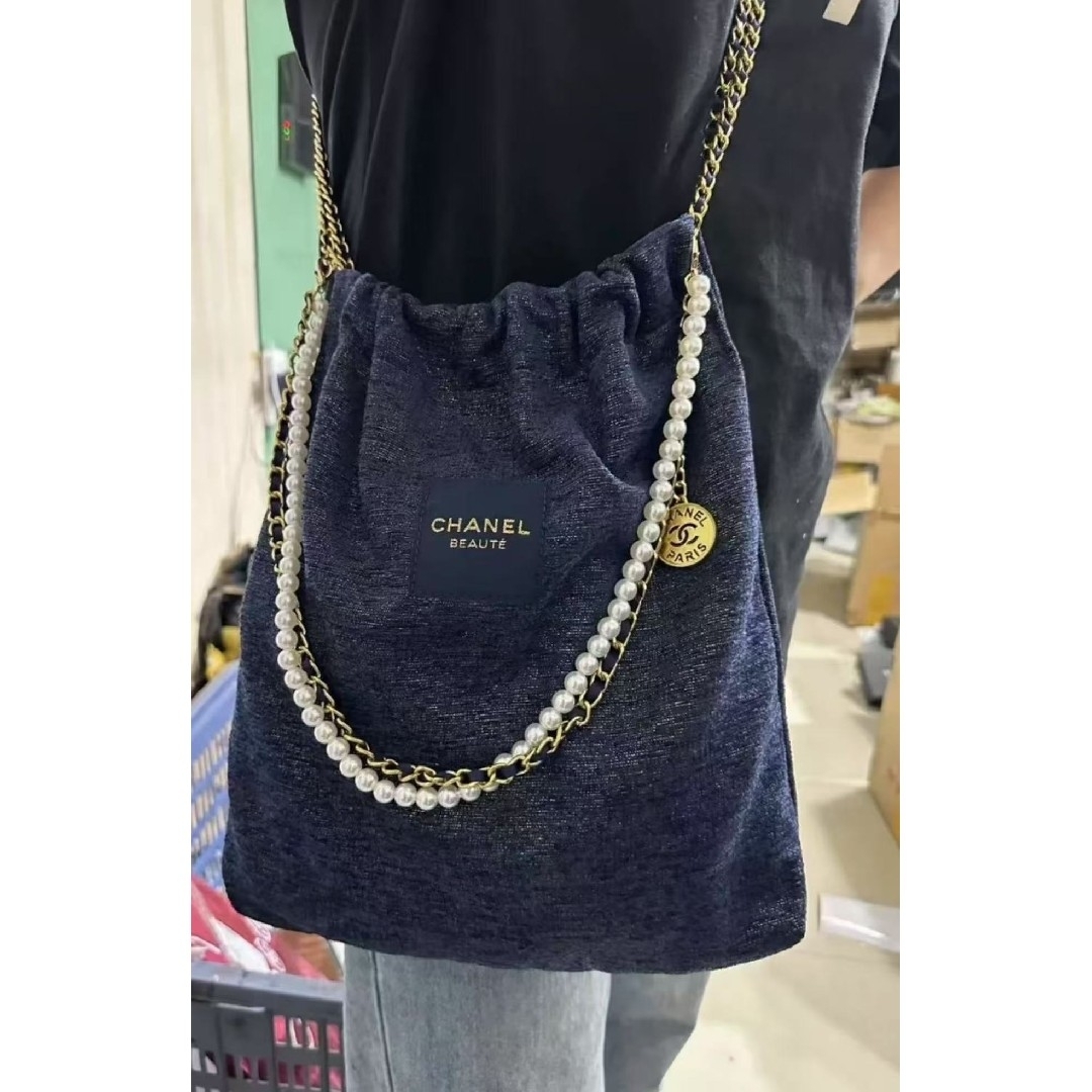 CHANEL - Chanel ショルダー ポーチ チェーン付きの通販 by CHANEL - Chanel ショルダー ポーチ チェーン付きの通販 by