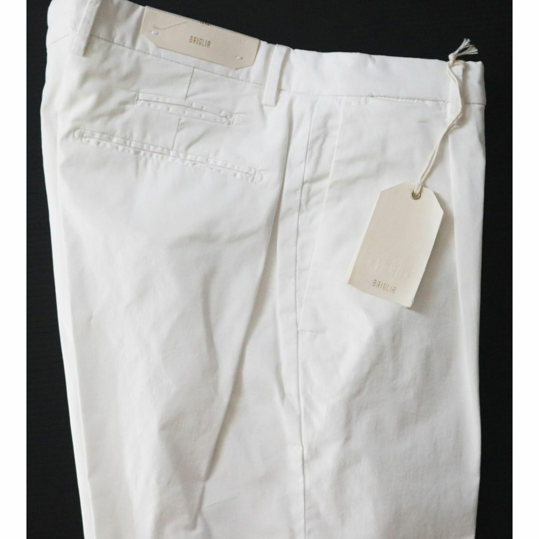 新品【ブリリア1949】SLIMストレッチ 1プリーツパンツ 白 50(w86 新品【ブリリア1949】SLIMストレッチ 1プリーツパンツ 白 50(w86