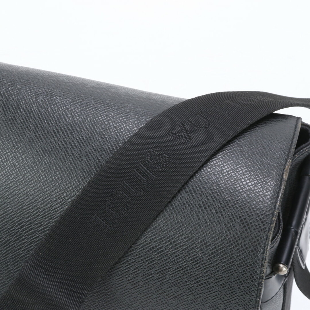 LOUIS VUITTON - ルイヴィトン タイガ ヴィクトール M30142 LOUIS VUITTON - ルイヴィトン タイガ ヴィクトール M30142
