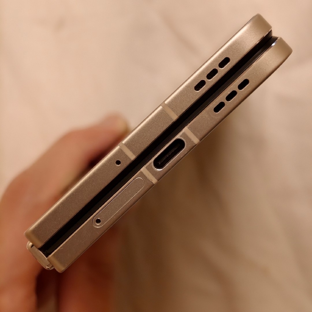 OPPO Find N3 Champagne Gold 512GB Globalの通販 by Samsung OPPO Find N3 Champagne Gold 512GB Globalの通販 by Samsung