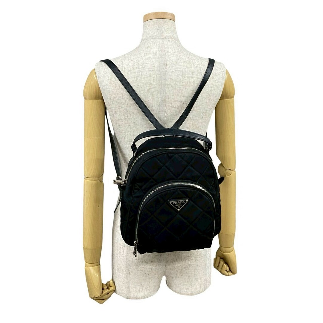 PRADA - 極 美品 PRADA プラダ 三角ロゴ 金具 キルティング PRADA - 極 美品 PRADA プラダ 三角ロゴ 金具 キルティング