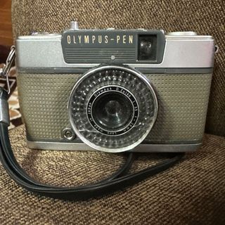 OLYMPUS-PEN オリンパス　カメラ　レトロ　ヴィンテージ　一眼　フィルム