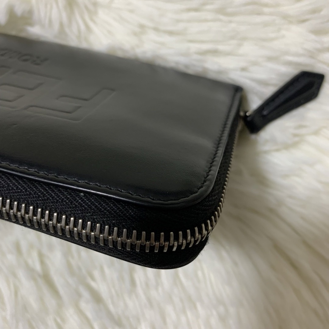 FENDI - FENDI ROMA フェンディ 長財布 ロゴ型押し ビックロゴ FENDI - FENDI ROMA フェンディ 長財布 ロゴ型押し ビックロゴ