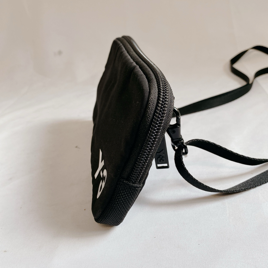 Y-3 - レア Y-3 ショルダーポーチ CARABINER POUCH 廃盤品 希少 Y-3 - レア Y-3 ショルダーポーチ CARABINER POUCH 廃盤品 希少