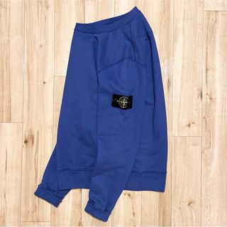 STONE ISLAND(スウェット ・ ホワイト/白色系)のフリマ STONE ISLAND(スウェット ・ ホワイト/白色系)のフリマ