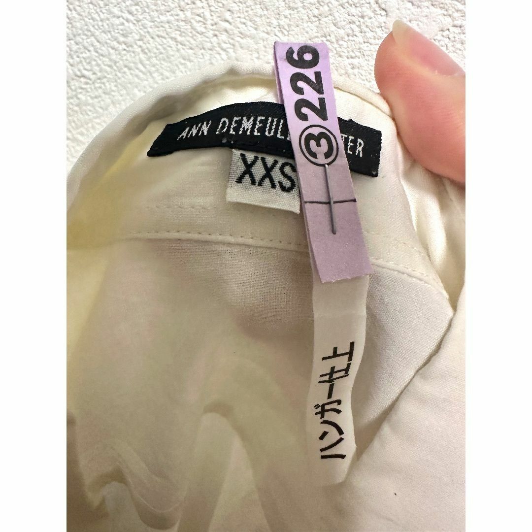 Ann Demeulemeester - Ann Demeulemeester シャツ 変形の通販 by Ann Demeulemeester - Ann Demeulemeester シャツ 変形の通販 by