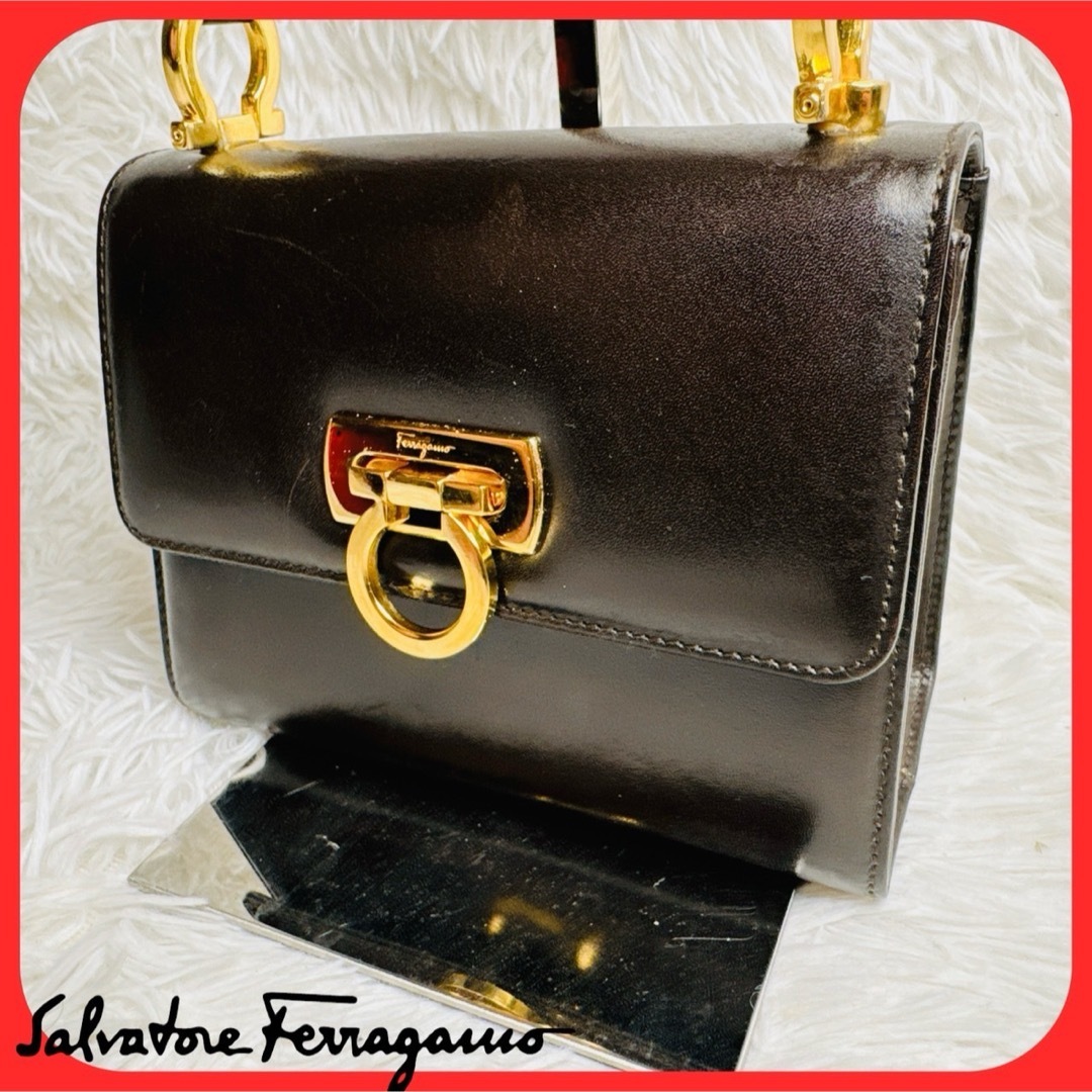 Salvatore Ferragamo - フェラガモ ショルダーバッグ ガンチーニ Salvatore Ferragamo - フェラガモ ショルダーバッグ ガンチーニ
