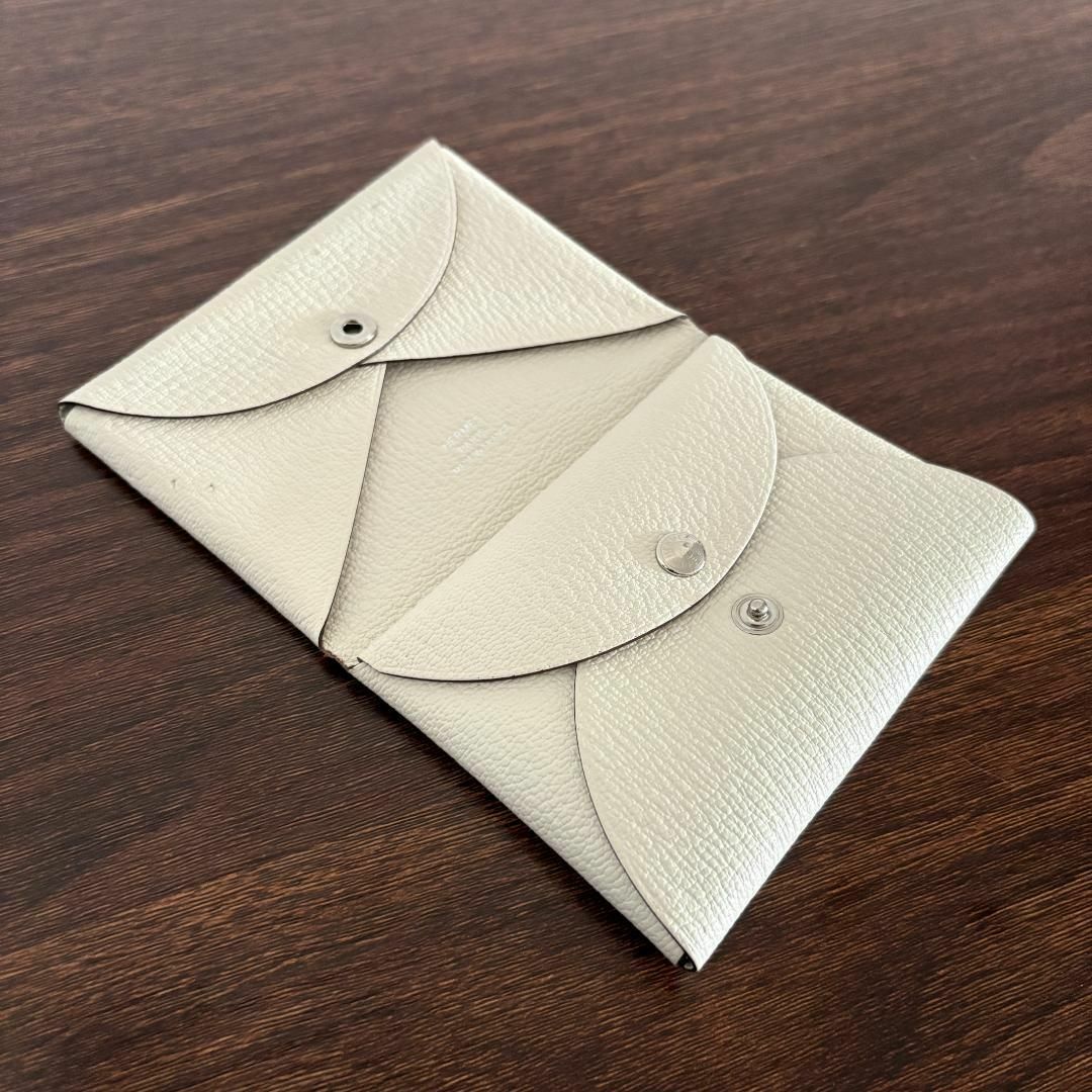 HERMES - 訳あり極美品『エルメス』カルヴィ デュオ 2024年 HERMES - 訳あり極美品『エルメス』カルヴィ デュオ 2024年