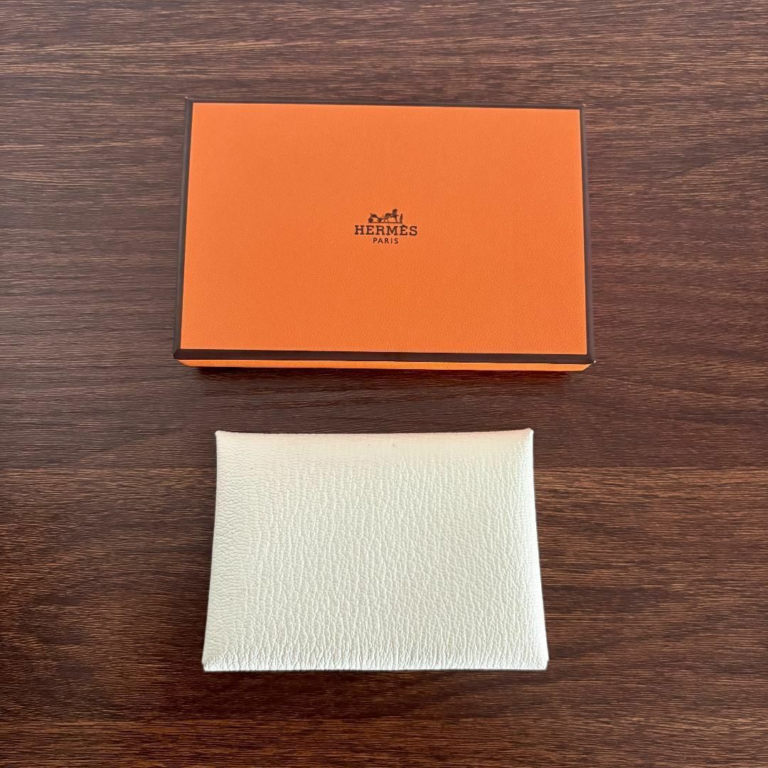 HERMES - 訳あり極美品『エルメス』カルヴィ デュオ 2024年 HERMES - 訳あり極美品『エルメス』カルヴィ デュオ 2024年