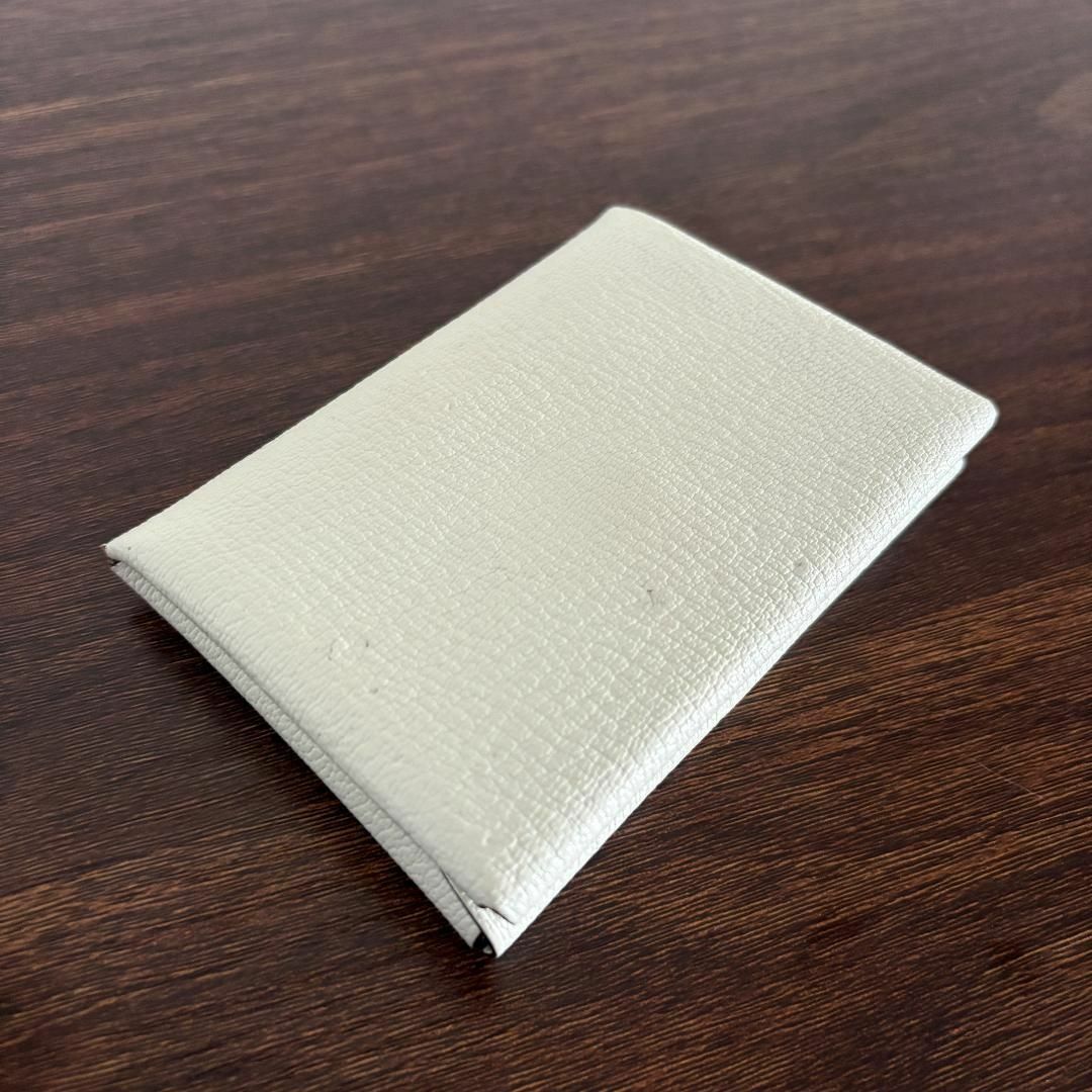 HERMES - 訳あり極美品『エルメス』カルヴィ デュオ 2024年 HERMES - 訳あり極美品『エルメス』カルヴィ デュオ 2024年