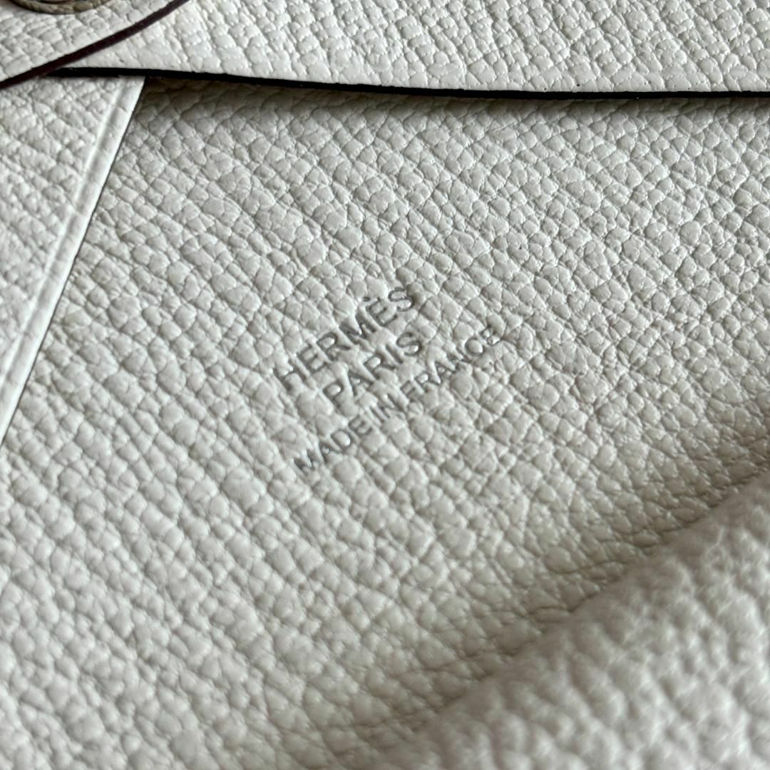 HERMES - 訳あり極美品『エルメス』カルヴィ デュオ 2024年 HERMES - 訳あり極美品『エルメス』カルヴィ デュオ 2024年