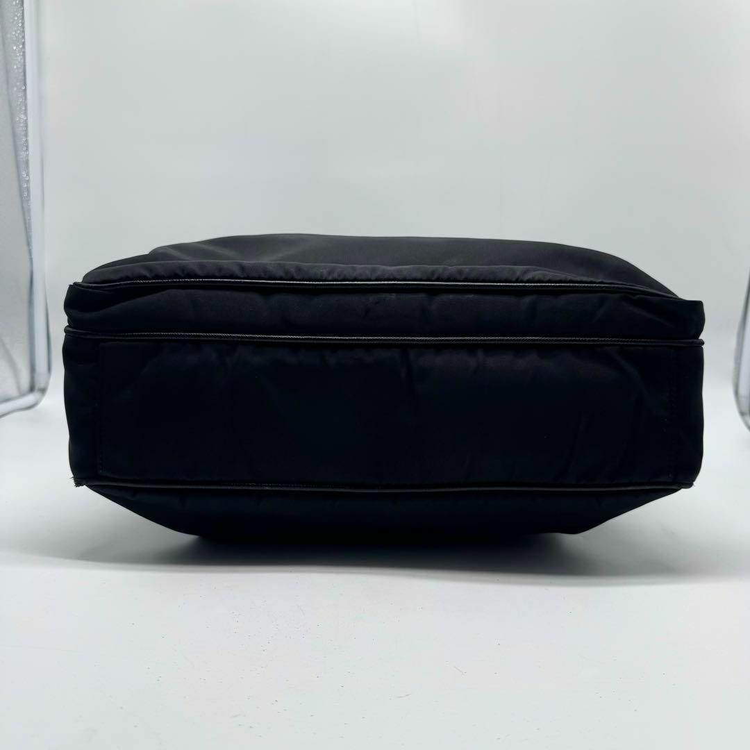 PRADA - 【現行】プラダ トートバッグ 2way 三角ロゴ ナイロン PRADA - 【現行】プラダ トートバッグ 2way 三角ロゴ ナイロン