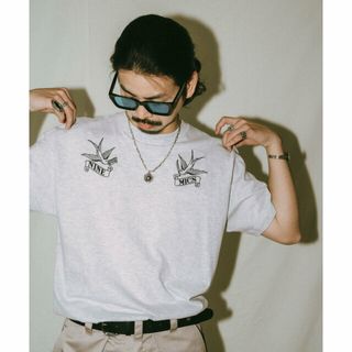 ナインマイクロフォンズ(NineMicrophones)の【ASH】lyric TEE(その他)