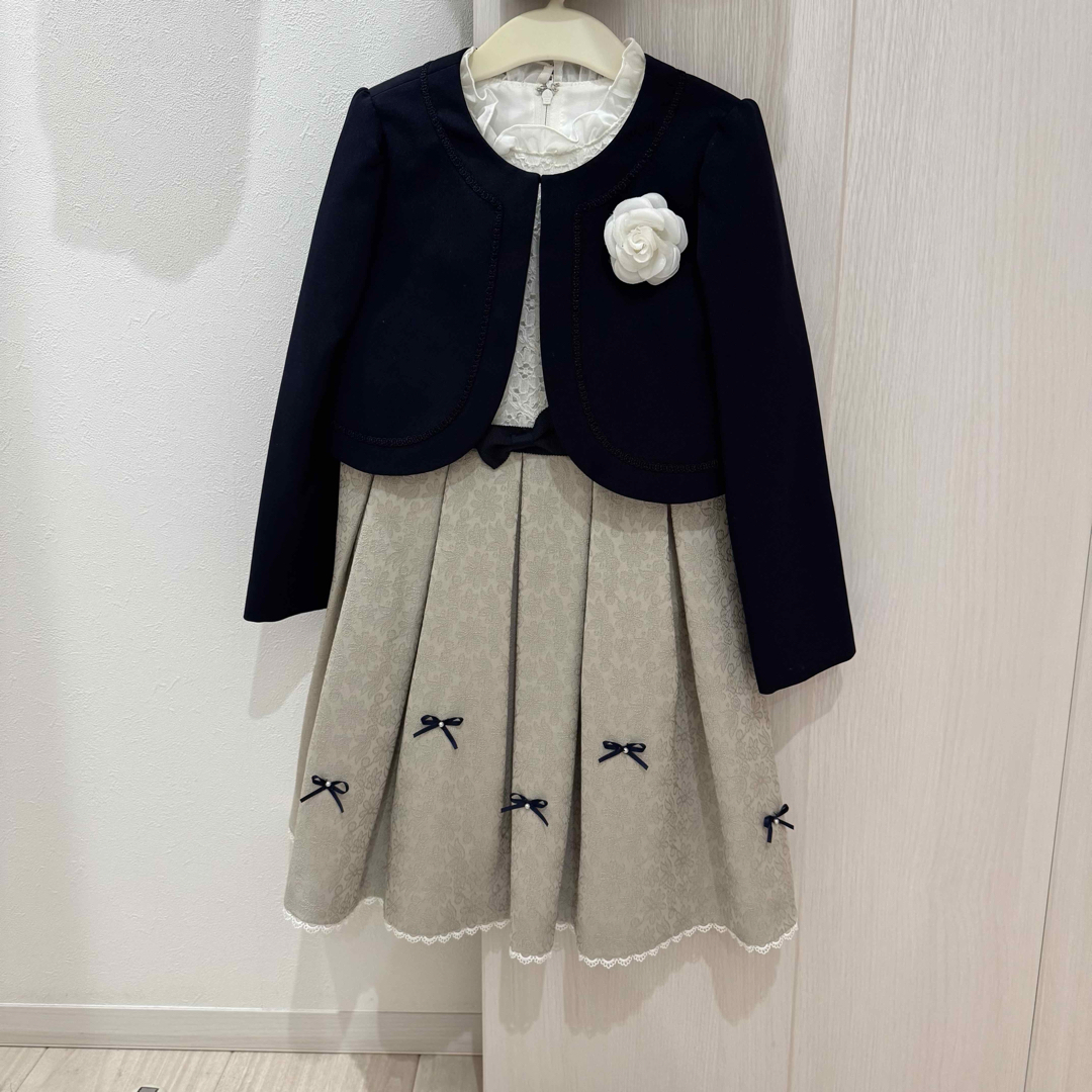 BEAMS DESIGN - waltz by BEAMS Designフォーマルワンピースの BEAMS DESIGN - waltz by BEAMS Designフォーマルワンピースの