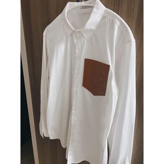 LOEWE - LOEWE ホワイト 長袖シャツ Mサイズの通販|ラクマ LOEWE - LOEWE ホワイト 長袖シャツ Mサイズの通販|ラクマ
