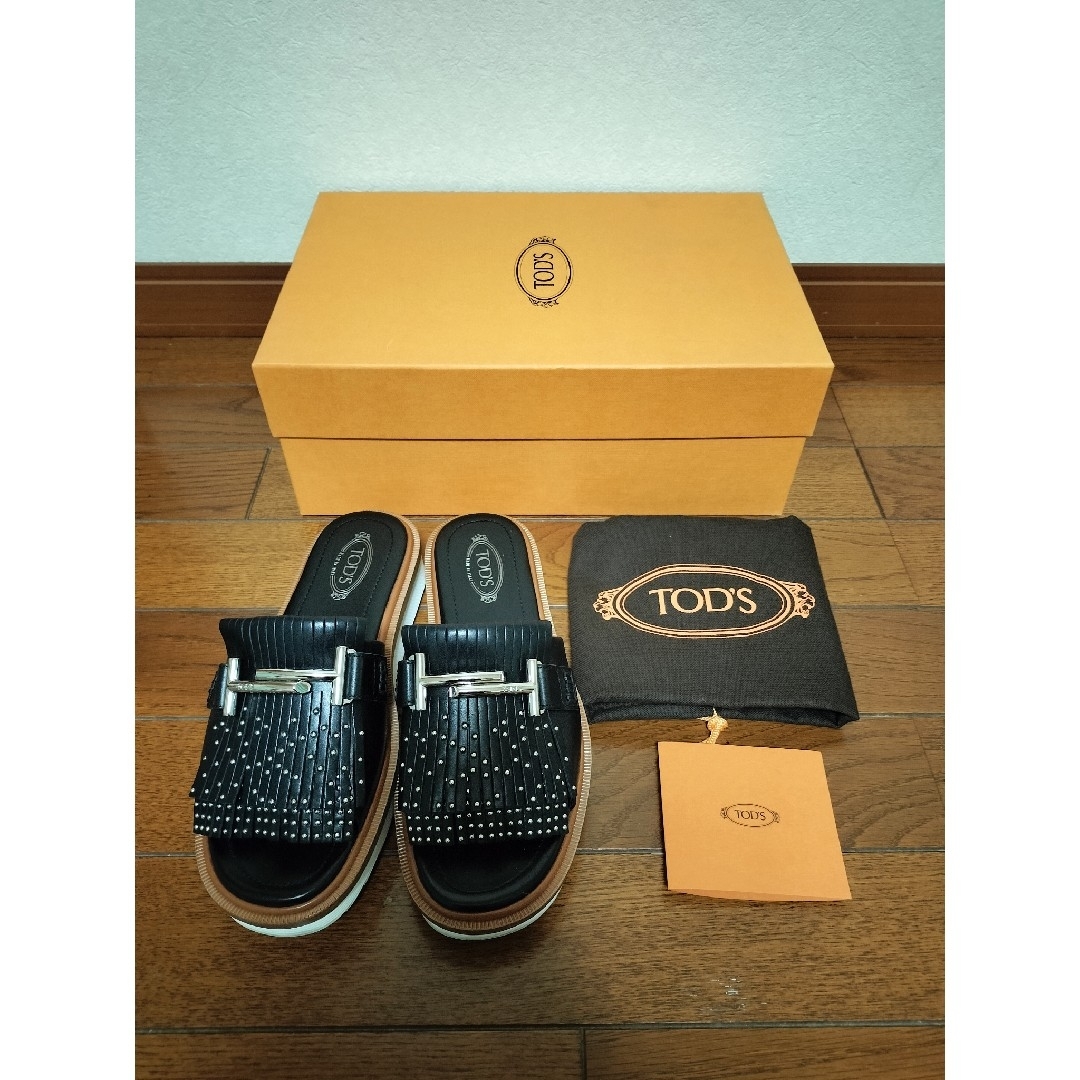 TOD'S - 美品【トッズ】スタッズフリンジサンダル 35(22cm TOD'S - 美品【トッズ】スタッズフリンジサンダル 35(22cm