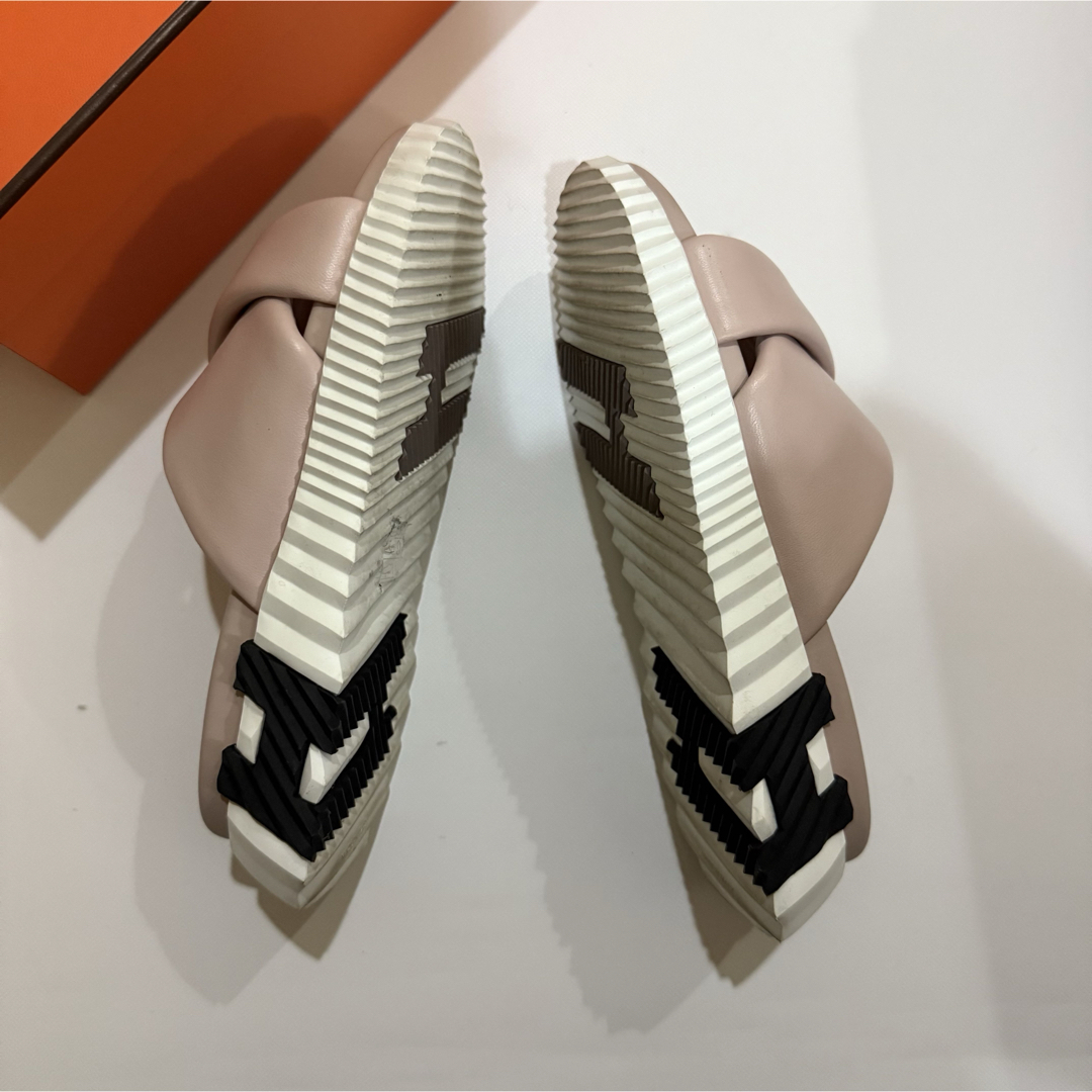 HERMES - エルメス*サンダル*インフラ*ピンク*ベージュの HERMES - エルメス*サンダル*インフラ*ピンク*ベージュの