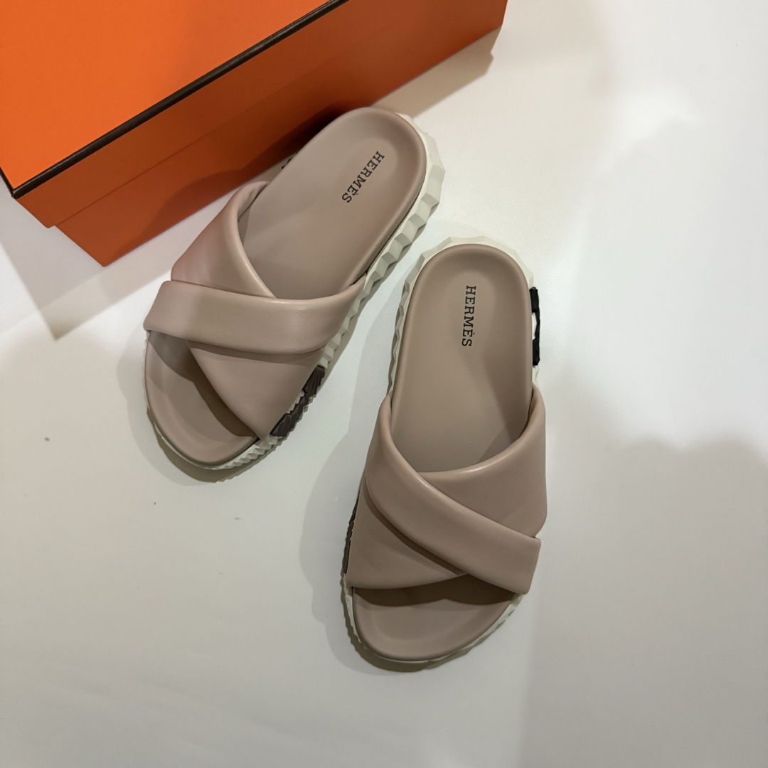 HERMES - エルメス*サンダル*インフラ*ピンク*ベージュの HERMES - エルメス*サンダル*インフラ*ピンク*ベージュの