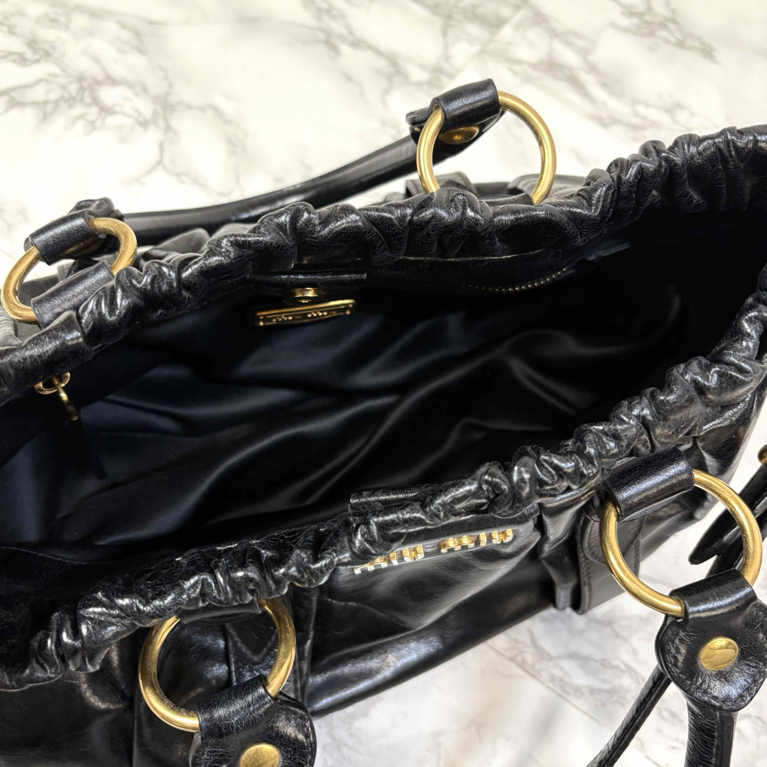 MIU MIU - 極美 miu miu vitello lux 2way bag blackの通販 by MIU MIU - 極美 miu miu vitello lux 2way bag blackの通販 by