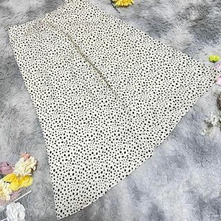 ユニクロ(UNIQLO)の【UNIQLO】ベルテッドプリントフレアスカート (L)(ロングスカート)