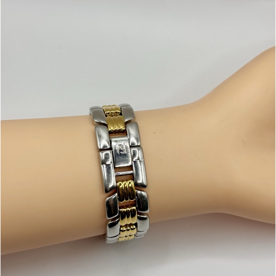 FENDI - FENDI フェンディ 920G デイト ローマンベゼル 白文字盤 FENDI - FENDI フェンディ 920G デイト ローマンベゼル 白文字盤
