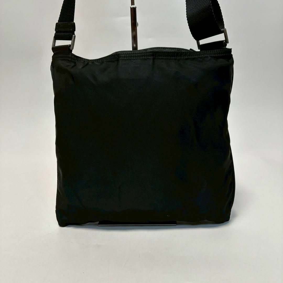 PRADA - m82【美品】プラダ 三角ロゴ ナイロン ブラック PRADA - m82【美品】プラダ 三角ロゴ ナイロン ブラック