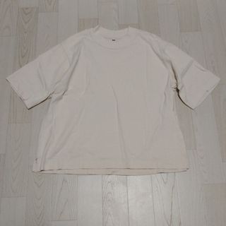 UNIQLO - ユニクロエアリズムUネックT半袖・シームレス:Mサイズ UNIQLO - ユニクロエアリズムUネックT半袖・シームレス:Mサイズ