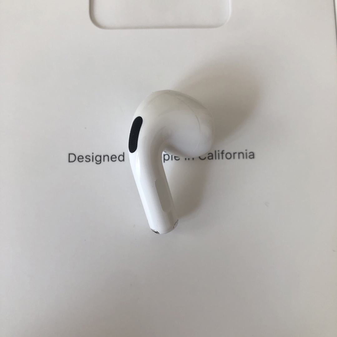 Apple - Apple AirPods 第4世代 ANC A3055 右側 右 右耳の通販 Apple - Apple AirPods 第4世代 ANC A3055 右側 右 右耳の通販