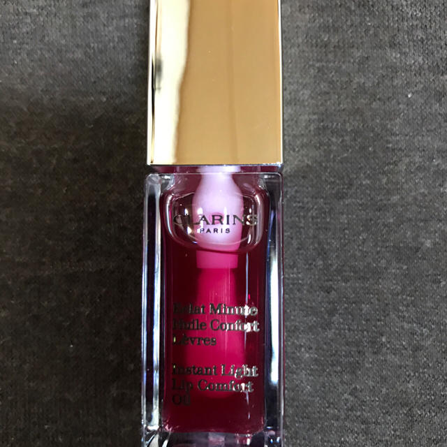 CLARINS(クラランス)のクラランス リップコンフォートオイル コスメ/美容のスキンケア/基礎化粧品(リップケア/リップクリーム)の商品写真